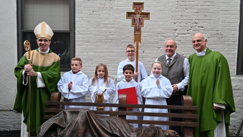 fb-116343758405910_1272075114950060