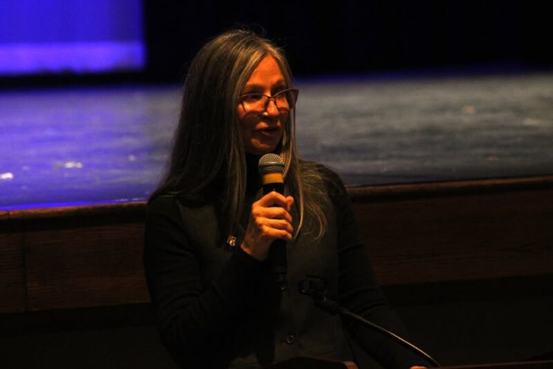 fb-1094082193990443_1296795945823539