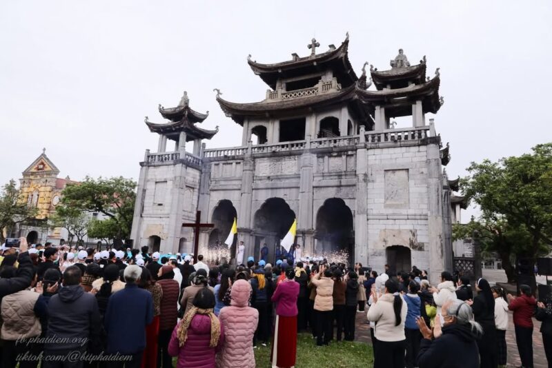 fb-732768673513037_1156838169906399