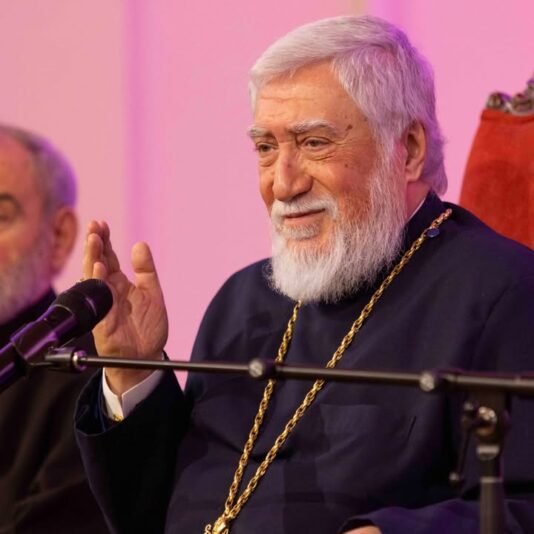 fb-252749634836353_1152670020376484