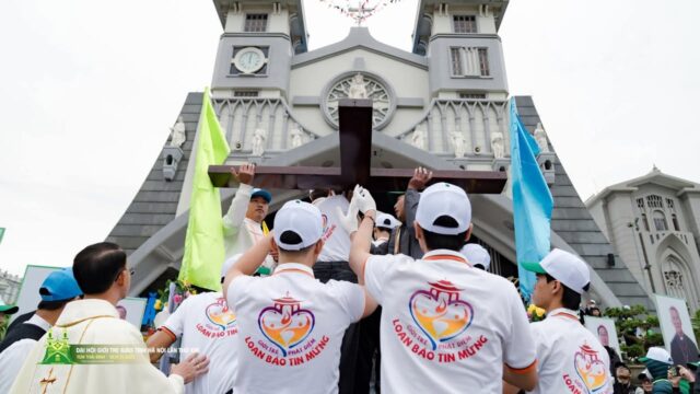 fb-732768673513037_1156759656580917