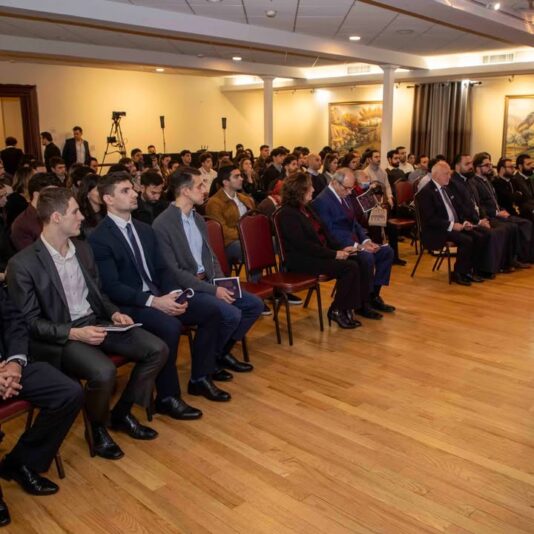 fb-252749634836353_1152670020376484