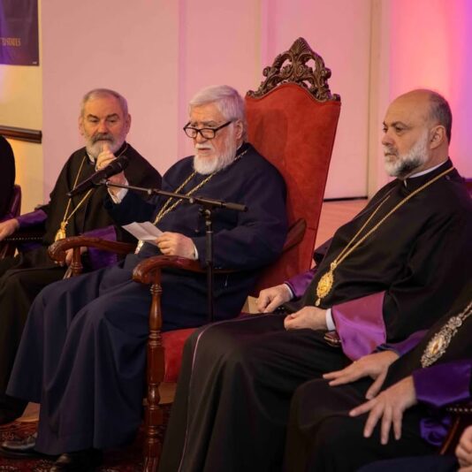 fb-252749634836353_1152682687041884