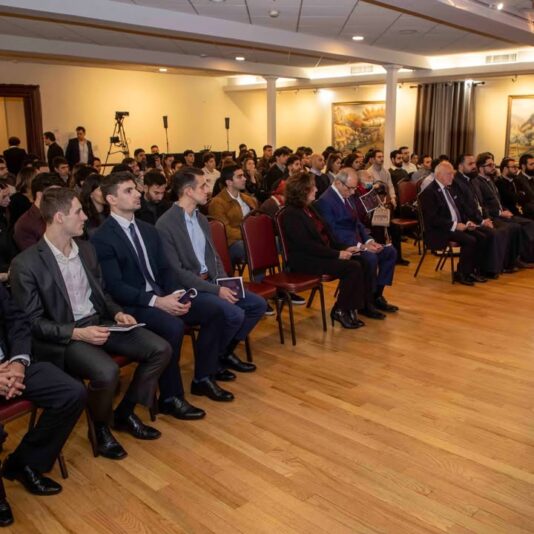 fb-252749634836353_1152682687041884