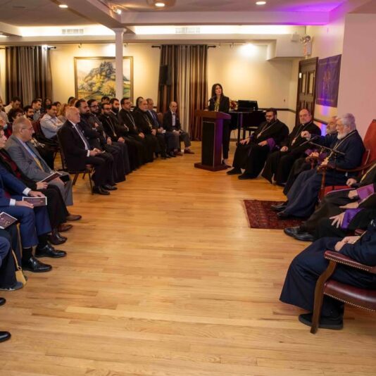 fb-252749634836353_1152670020376484