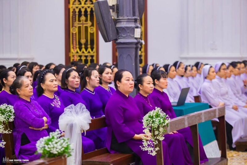 fb-104570015177619_864930619376019