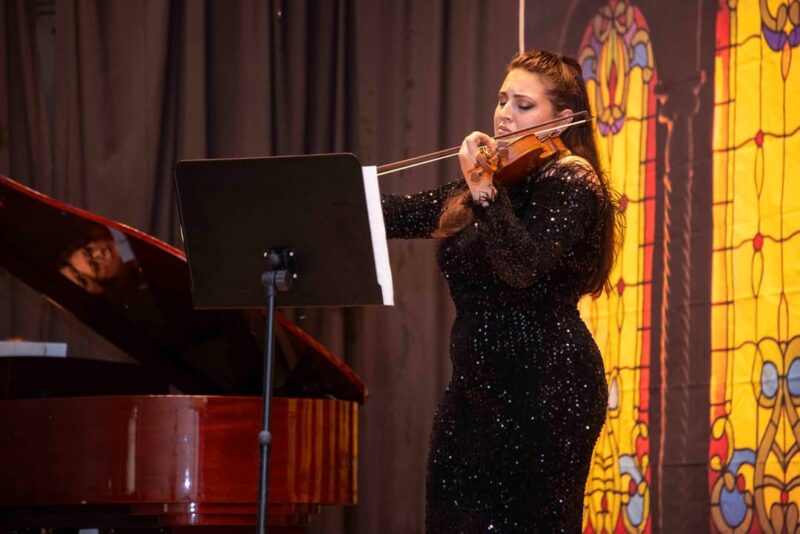 fb-252749634836353_1151776430465843