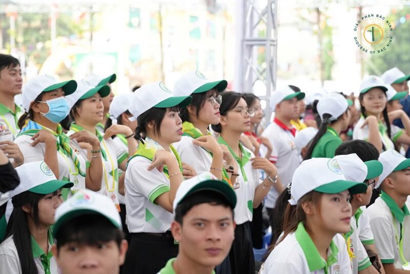 fb-732768673513037_1156640609926155