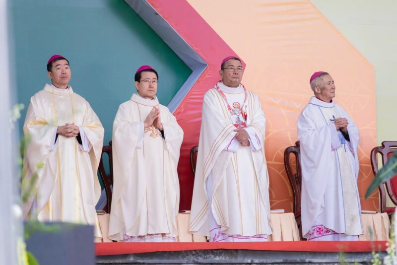 fb-104570015177619_864785529390528