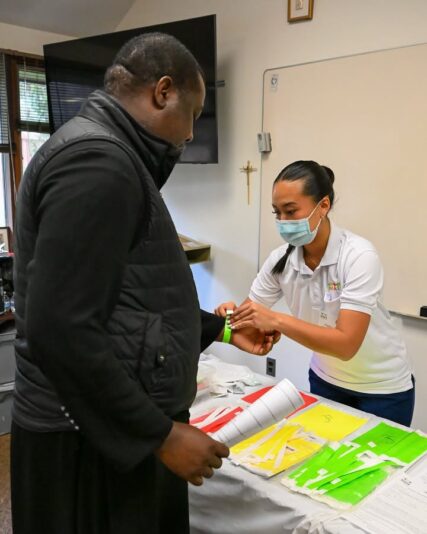 fb-162230245392_1302387741925145