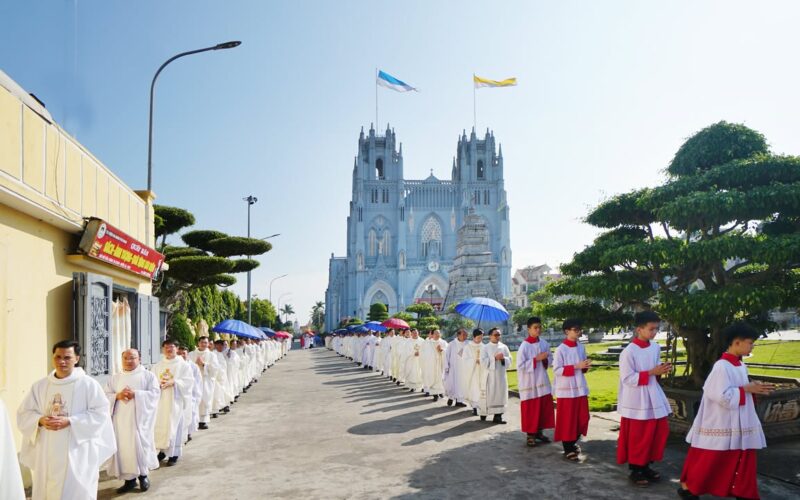 fb-146605498858522_1237712511736634