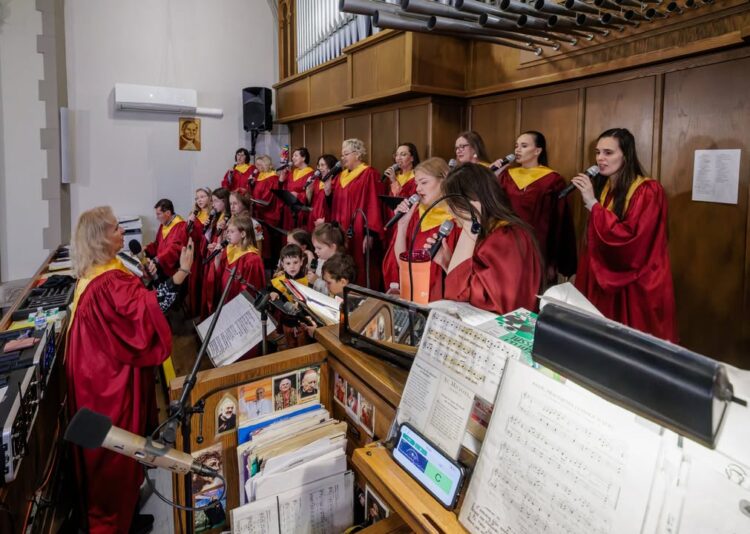 fb-424801330909662_1275199014633773