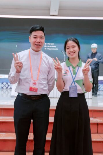 fb-732768673513037_1157326603190889