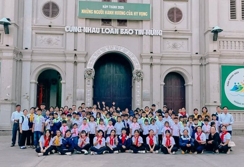 fb-732768673513037_1157137506543132