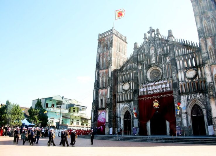 fb-1578851229095483_1250211270483445