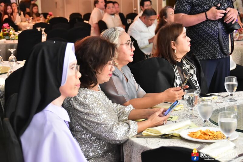 fb-104845338955723_850749747703285