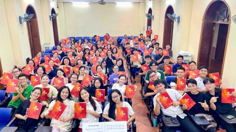 fb-1412890555518868_1244686394360179