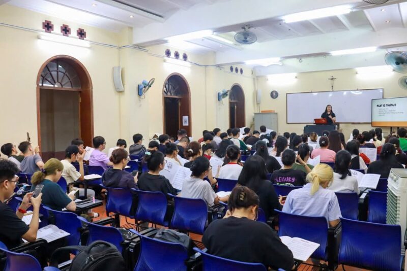 fb-1412890555518868_1244686394360179