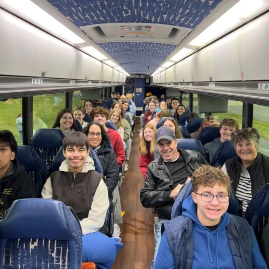 fb-355703527834405_1307784914725644