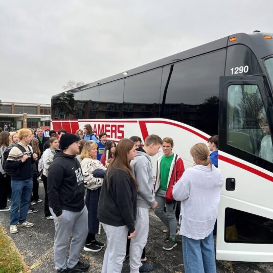 fb-355703527834405_1307784914725644