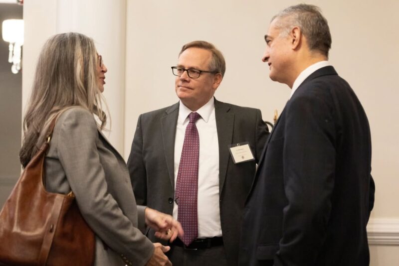 fb-1094082193990443_1299141525588981