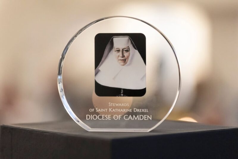 fb-1094082193990443_1299141525588981