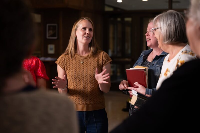 fb-210323997912_1241684834657493