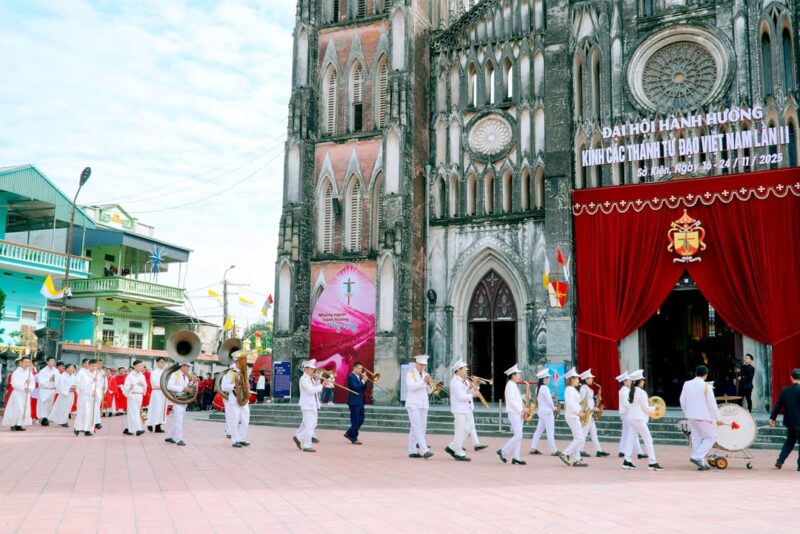 fb-1578851229095483_1251058230398749