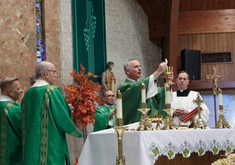 fb-1094082193990443_1299778518858615