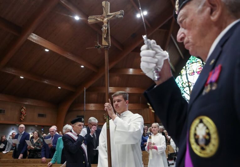 fb-1094082193990443_1299778518858615