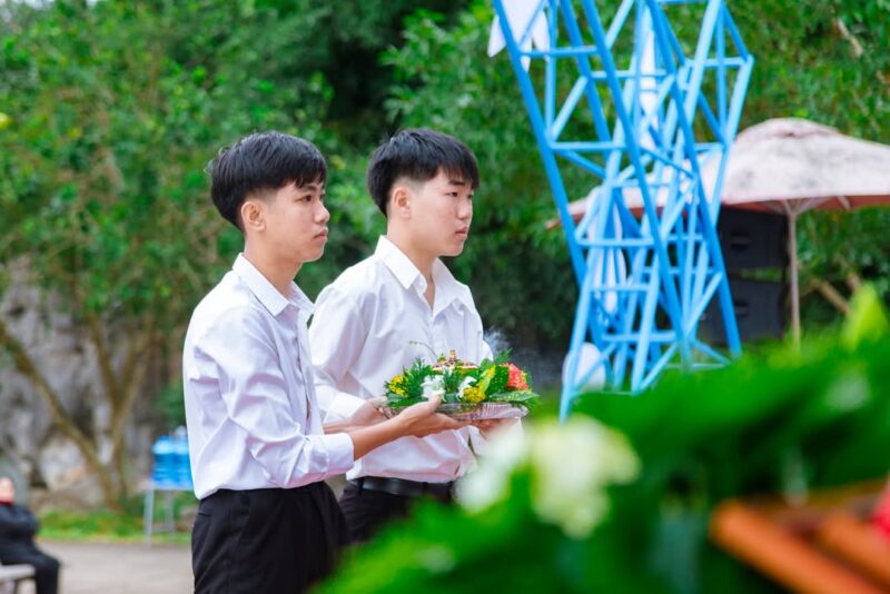 fb-285328895298373_850794914356092