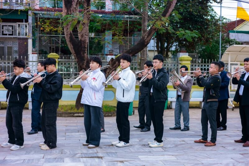 fb-285328895298373_850794914356092