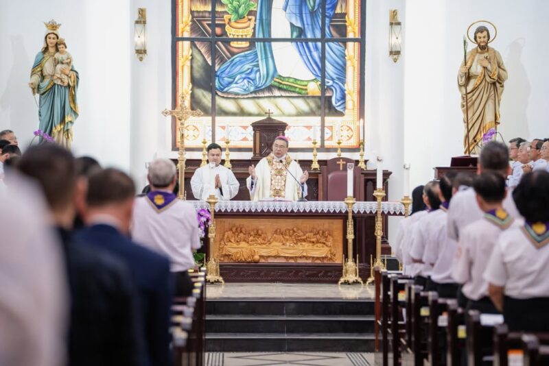 fb-104570015177619_868034645732283