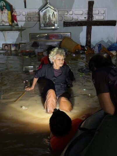 fb-122977574543611_1181766860727456