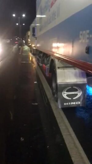 fb-122977574543611_1181052184132257