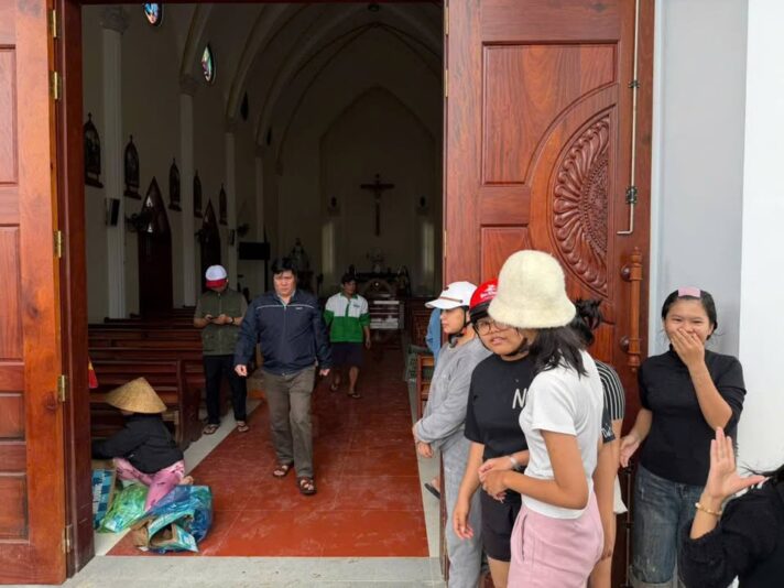 fb-122977574543611_1181052184132257