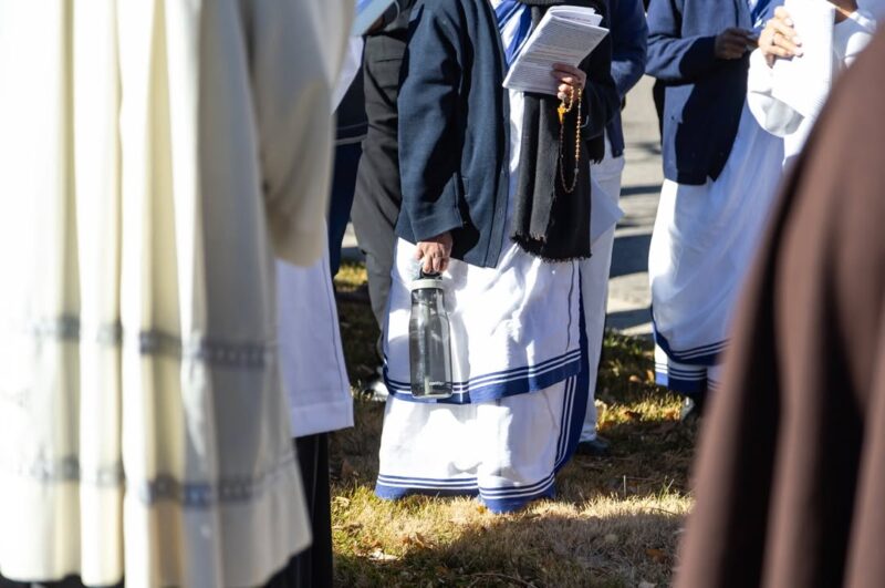 fb-289700111469457_1175136341424315