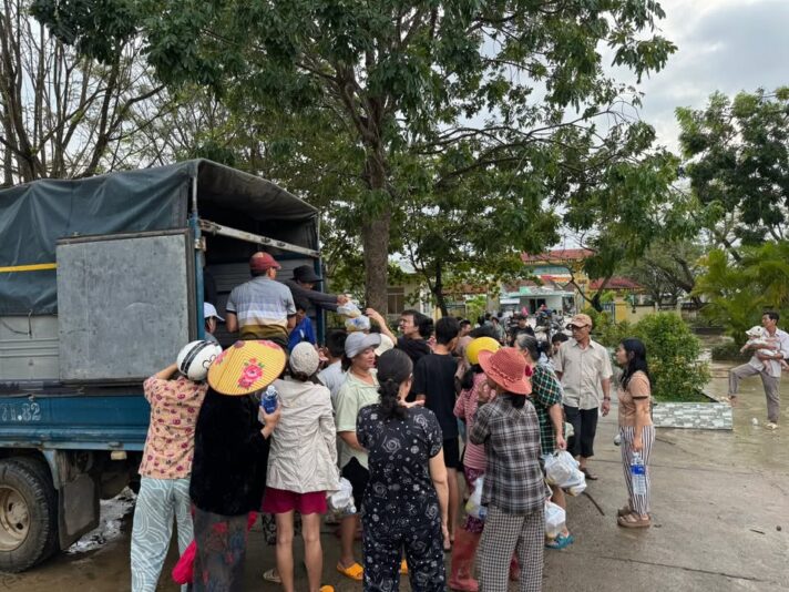 fb-122977574543611_1182409060663236