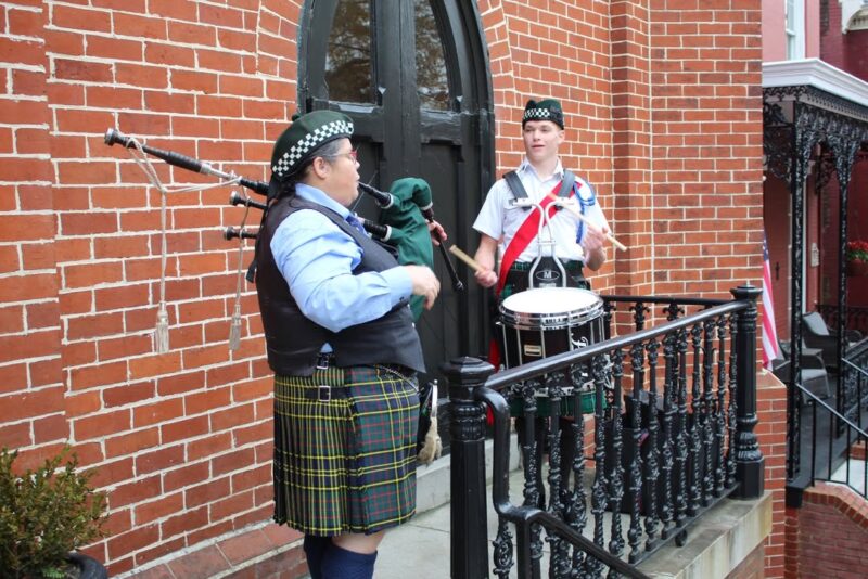 fb-168358359553_1199849338912171