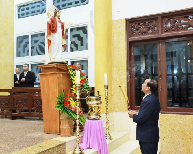 fb-161015470626458_1257358586428213