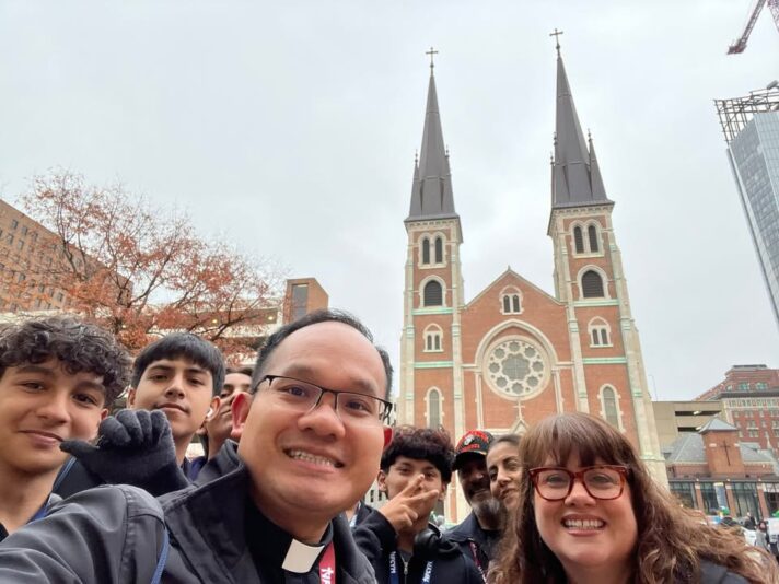 fb-147325878647167_1260715689427698