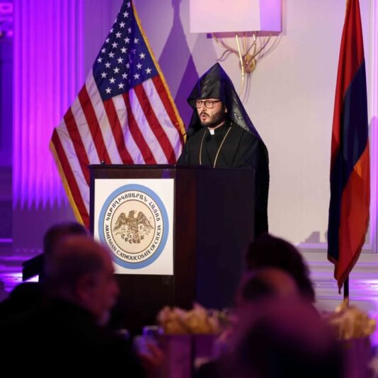 fb-252749634836353_1154957930147693