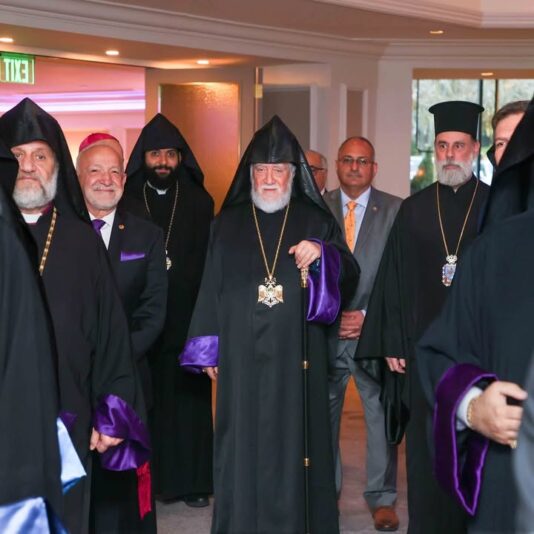 fb-252749634836353_1154957930147693