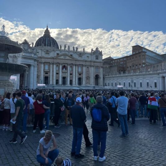 fb-355703527834405_1141614851342652