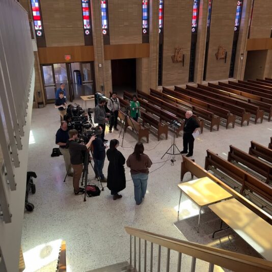 fb-355703527834405_1142196274617843