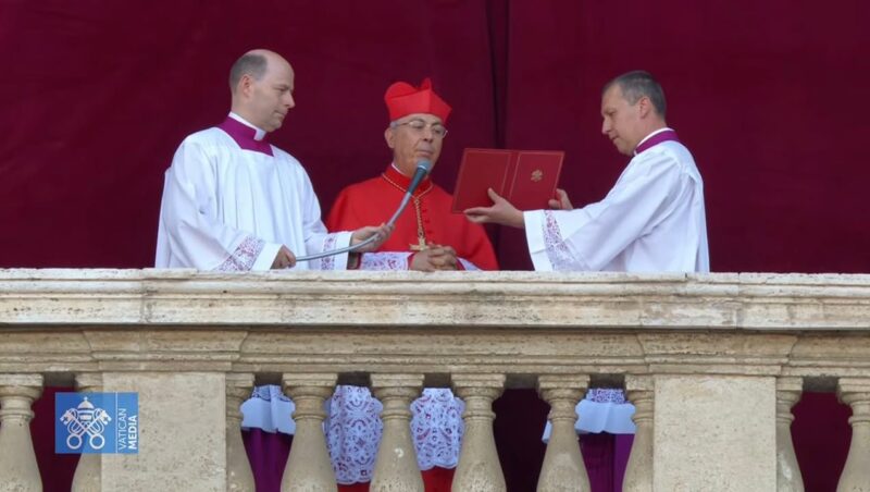 fb-356526171666570_996002305855630