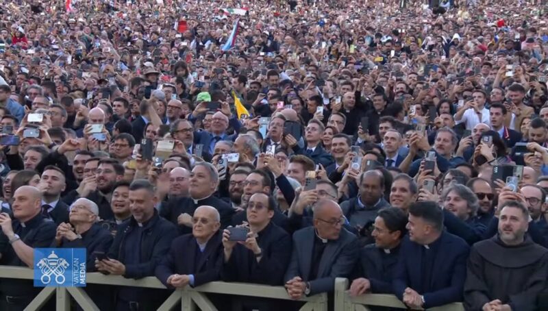 fb-356526171666570_996002305855630