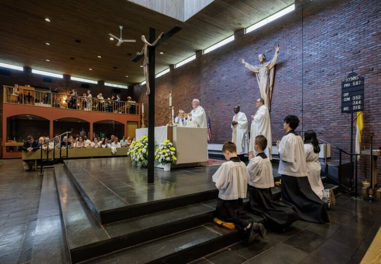 fb-424801330909662_1118472696973073