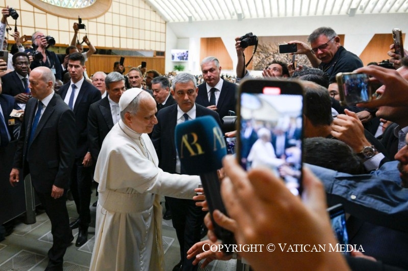 fb-356526171666570_998347122287815