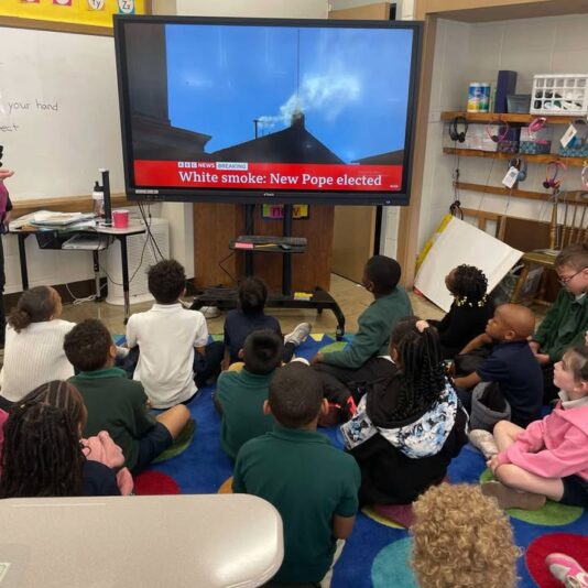 fb-355703527834405_1145048830999254